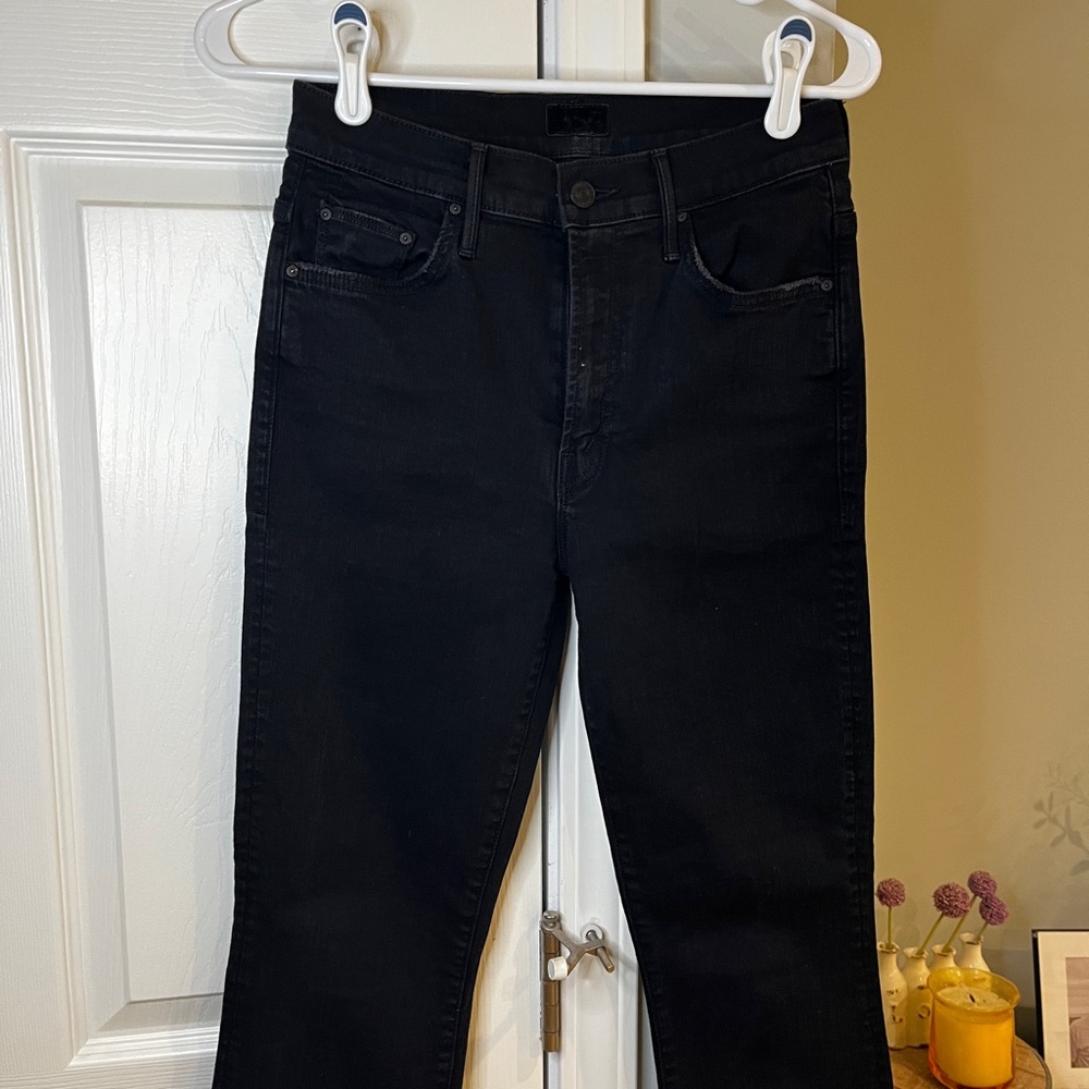 MOTHER Insider Crop Step Fray Black Denim Jeans